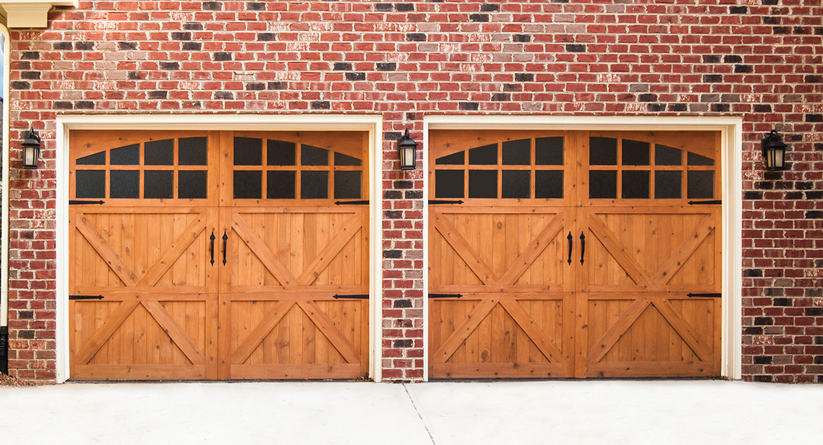 Wayne Dalton 7400 Series Wood Carriage Door