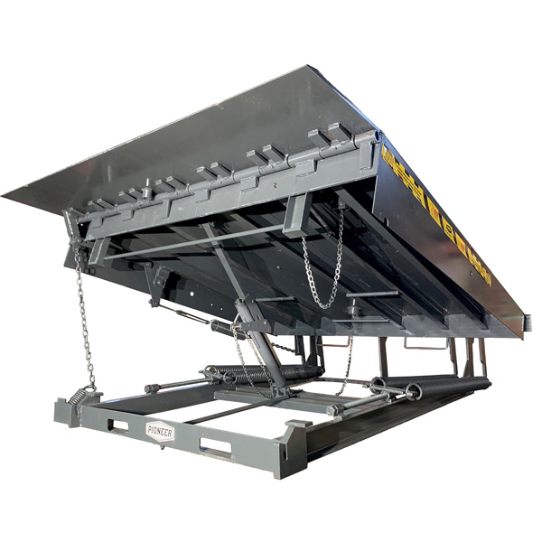 Pioneer M Series dock leveler